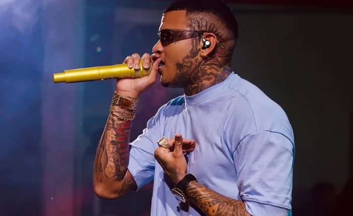 Neiff Domina o palco do Verao Massayó, mas não consegue evitar brigas