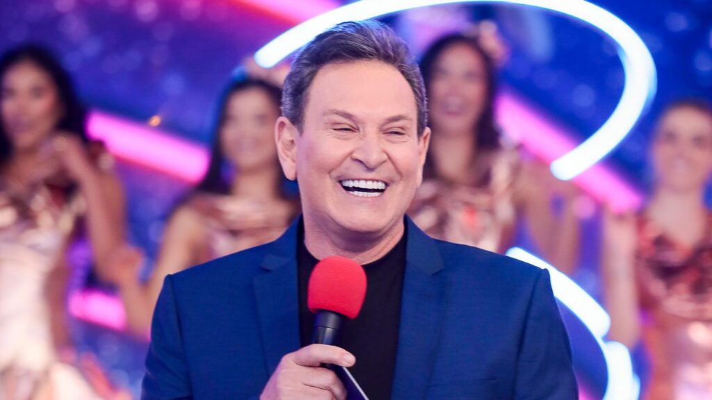 SBT confirma retorno definitivo do ‘Viva a Noite’ com Luís Ricardo e abre votação pública