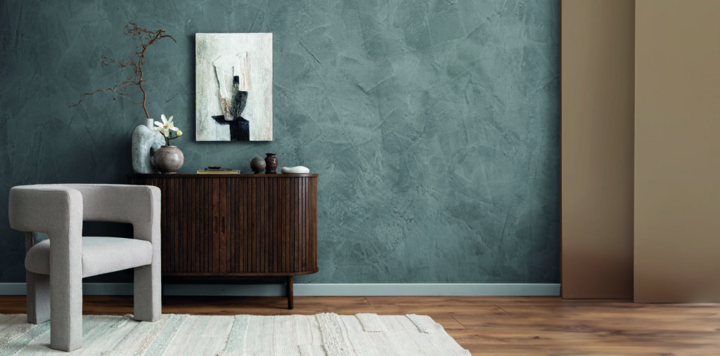 Cimento queimado amplia presença em projetos residenciais e comerciais e impulsiona soluções prontas no setor de tintas