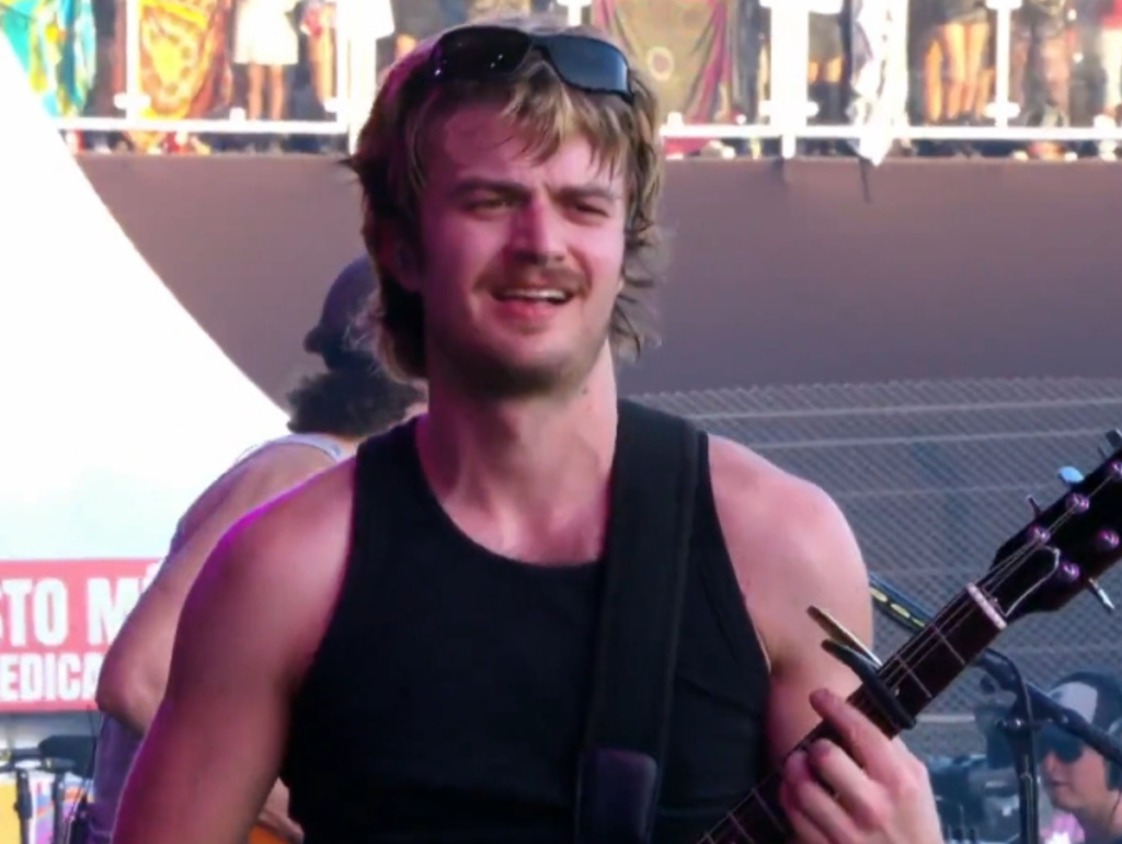 Djo Incendeia o Lollapalooza Brasil em Estreia Mágica!