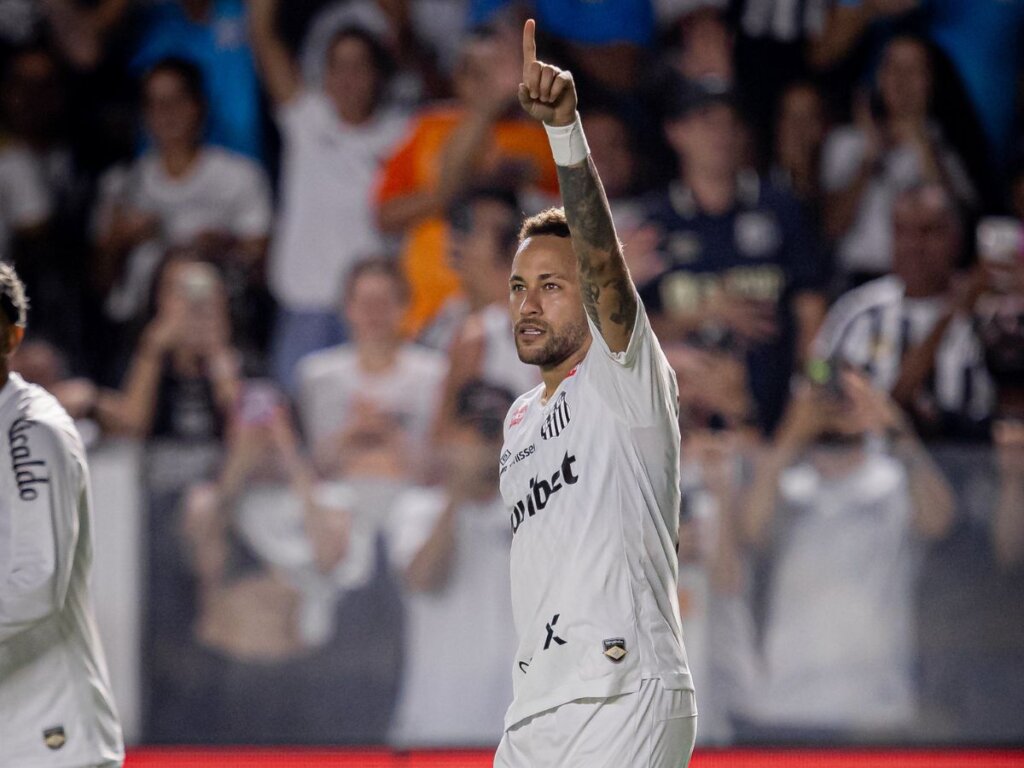 Neymar não se aguenta e desabafa após gol do Santos: ‘É na Kings League e aqui’!