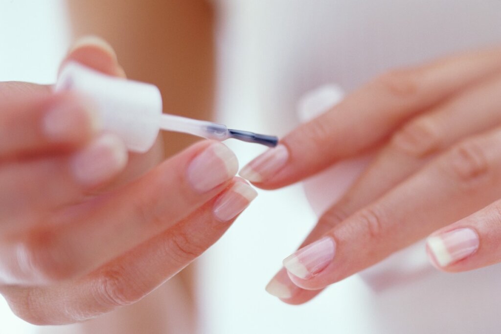 Farofa: O Fim do Esmalte Descascado! Truques Simples para Unhas Impecáveis