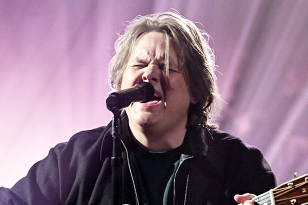Lewis Capaldi e a Tourette: O Estresse Pode Ser o Grande Vilão?