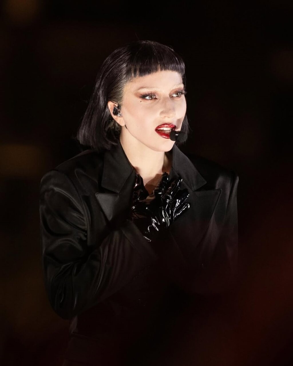 Lady Gaga Revive ‘Gagacabana’ ao Celebrar Aniversário de ‘MAYHEM’