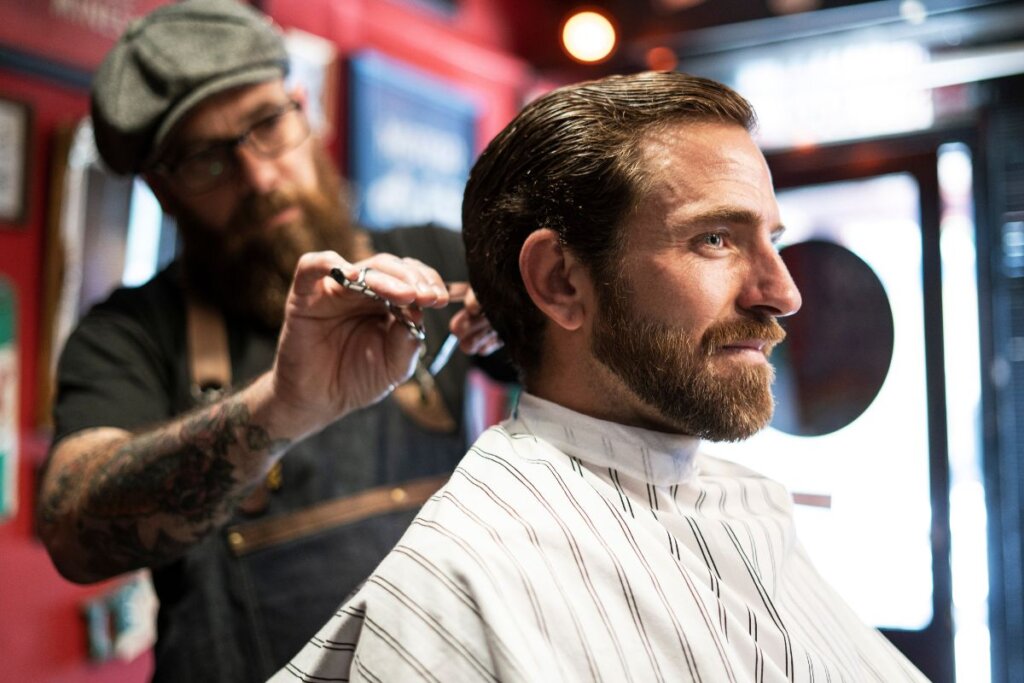 Visual de Barbearia em Casa? Elias Torres te Ensina o Caminho!
