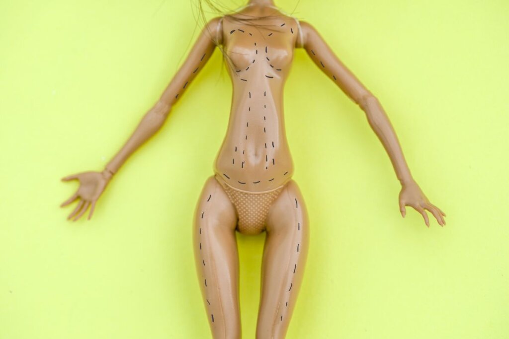 Menopausa e Cirurgia Plástica: Como as Mudanças Hormonais Afetam o Resultado e a Cicatrização