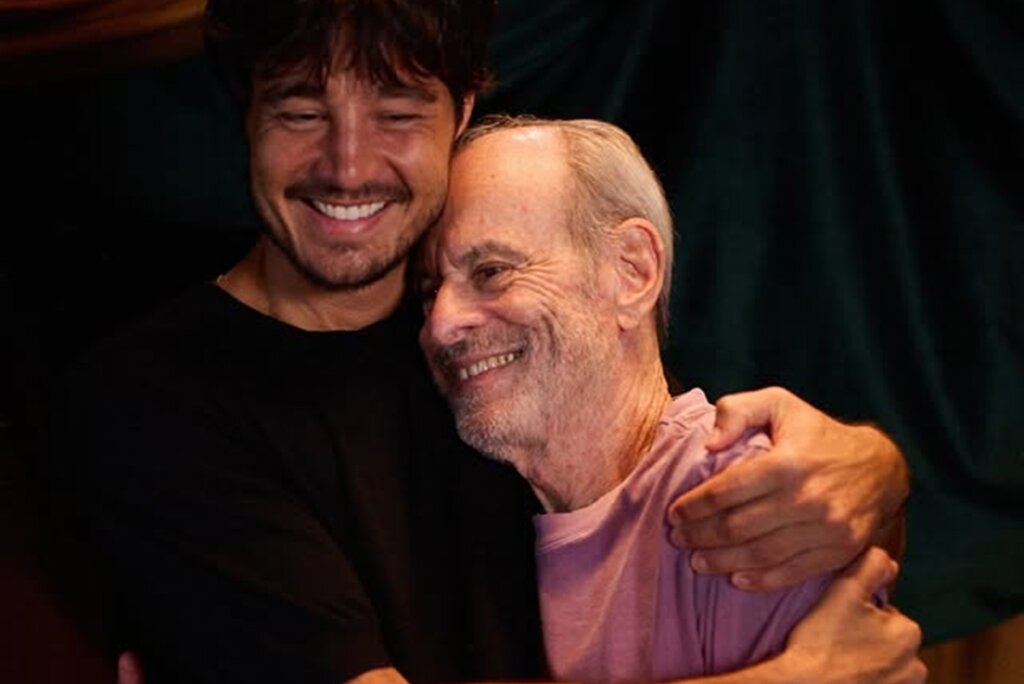 TIAGO IORC CHOCA O BRASIL E REVIVE ÁLBUM ICÔNICO COM TURNÊ INÉDITA!