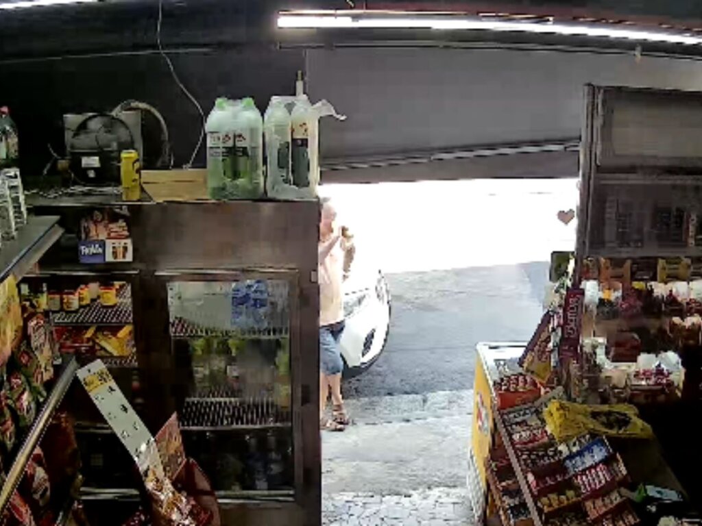 Câmeras Flagram: Motorista que atropelou crianças em SP foi visto bebendo antes da tragédia