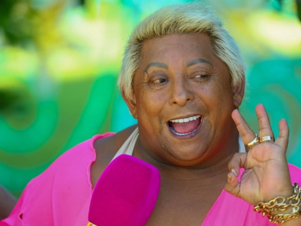 Babado! Patixa Teló sofre susto em patinete, mas garante desfile e surpresa; Rico Melquiades arrasa no luxo!