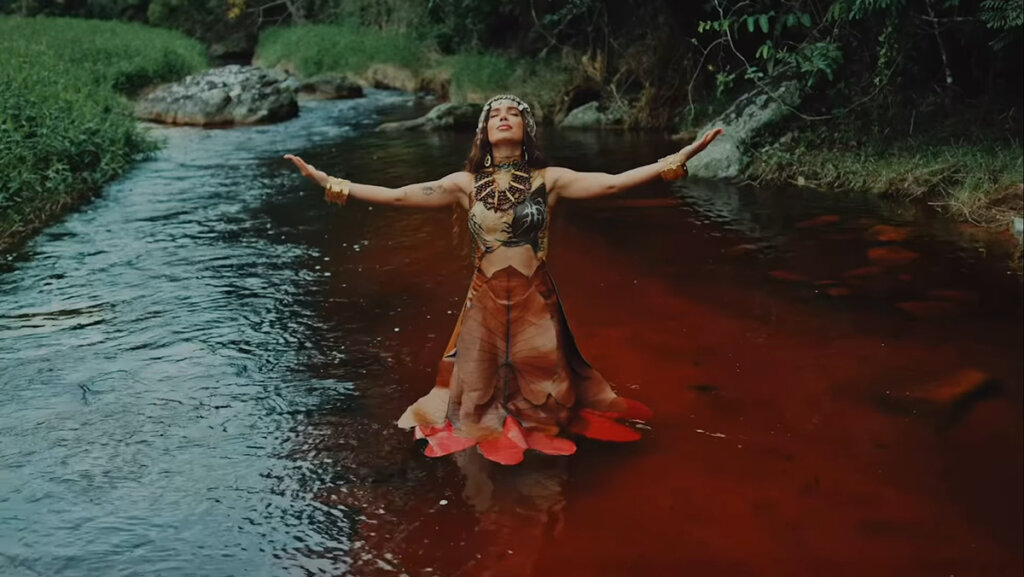 Anitta Surpreende no SNL e Revela Faixa Escondida de “EQUILIBRIVM”