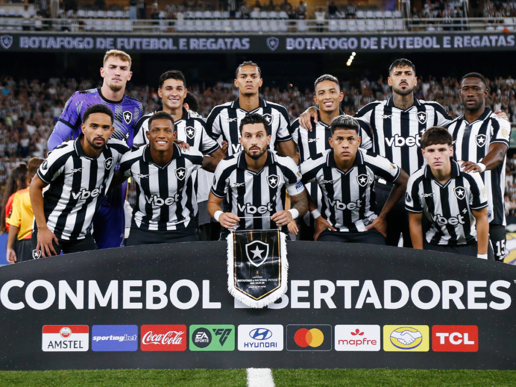Xiii! Danilo, do Botafogo, vira alvo no mercado e pode dar adeus após a Copa!