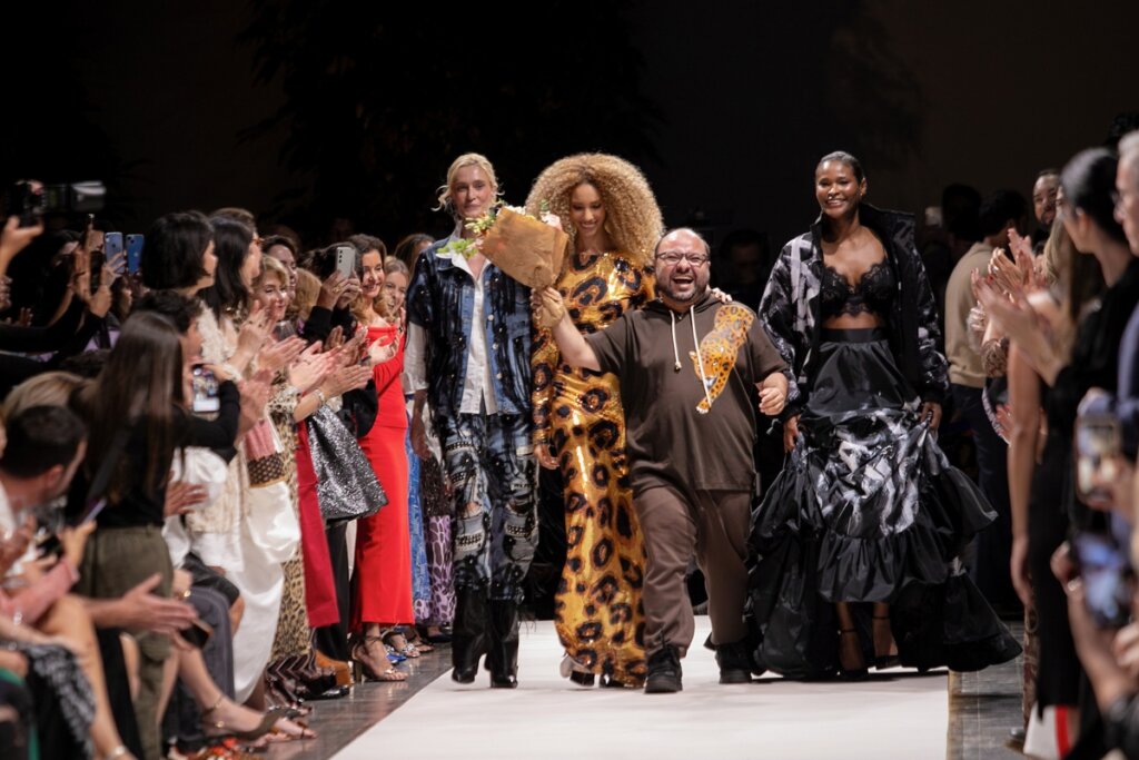 Metrópoles Catwalk: Bafafá de Estilo na Capital Federal!