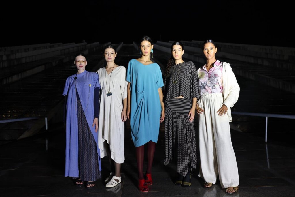 Metrópoles Catwalk: Moda Autoral e Brasileira Brilha no Teatro Nacional!