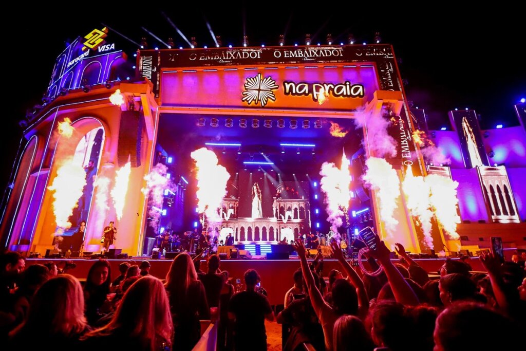 É OFICIAL! Na Praia 2026 Chega Mais Cedo com Line-Up GIGANTE e Clima de Copa!