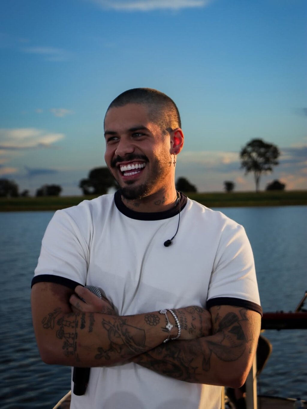 Zé Felipe não aceita crítica e dá patada em seguidor sobre ‘flop’!