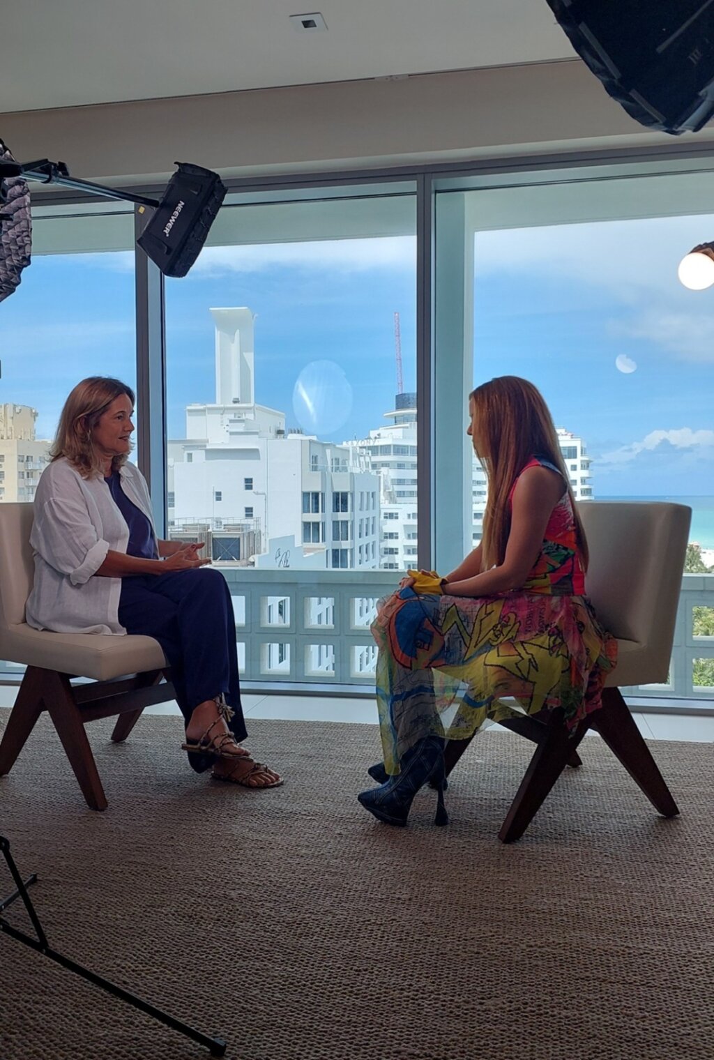 BABADO! Shakira se derrete pelo Brasil e chama Copacabana de “altar do planeta” no Fantástico!