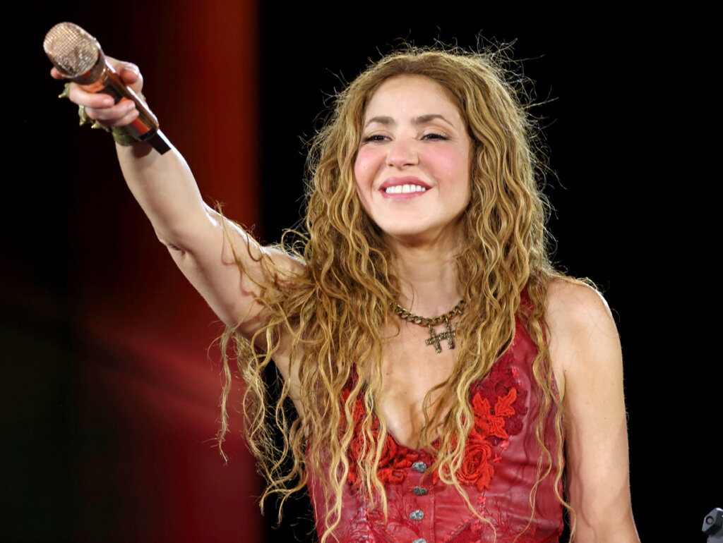 Shakira DÁ O PODER AOS FÃS para show em Copacabana: VOTE no SETLIST e CONVIDADO BRASILEIRO!