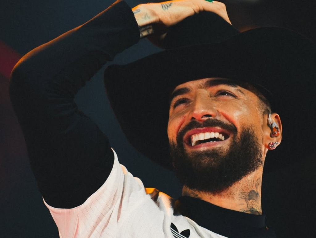 Maluma causa polêmica ao comparar esposa com Anitta em nova música