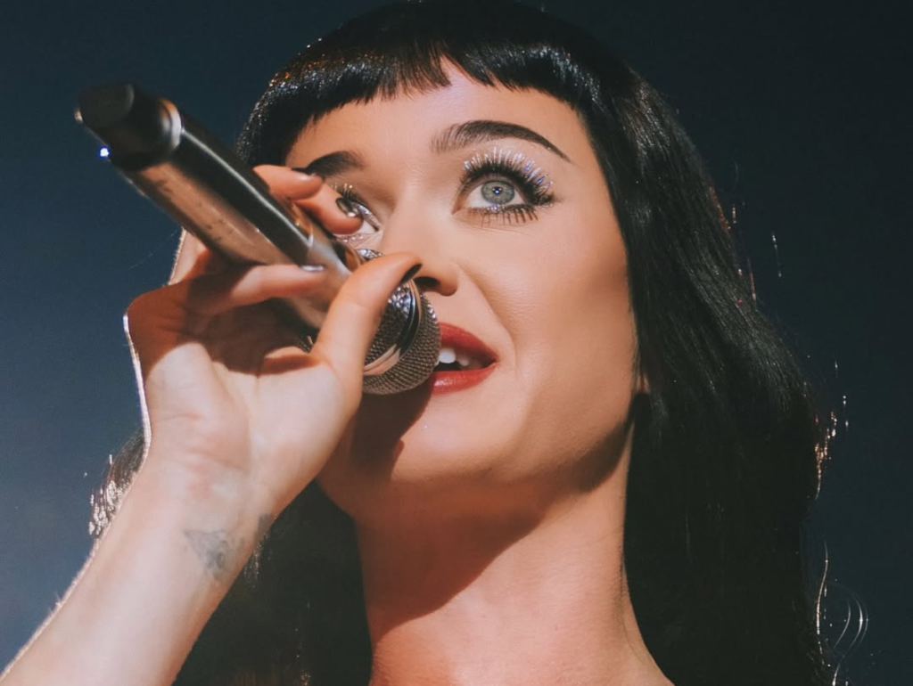 Katy Perry vence batalha e exige R$ 24 milhões pra chamar de seu!