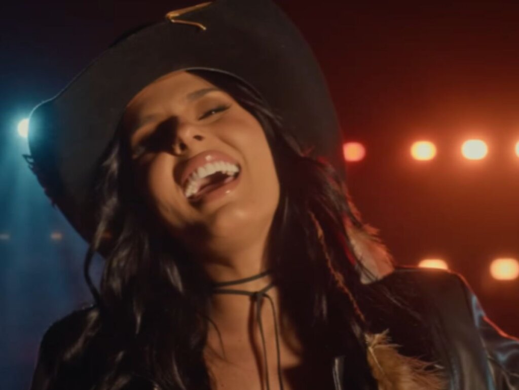 Ana Castela Pega Fãs de Surpresa com Clipe Novo e Já Anuncia Mais! Tem ‘Fire Arena’ vindo aí!