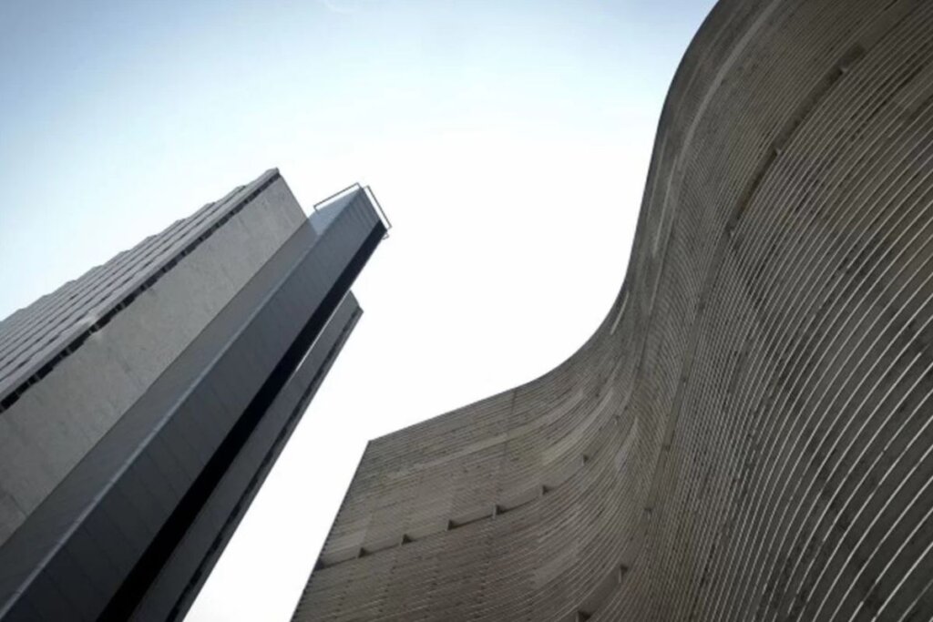 Copan Faz 60 e Prova que Está Mais Vivo do que Nunca: Edifício Brilha em Livro e Filme!