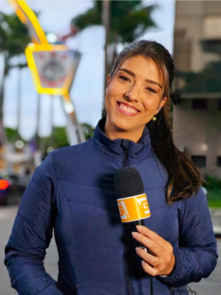 A Farofa da TV: Jornalistas ‘Faz Tudo’ e o Fim da Essência Noticiosa?