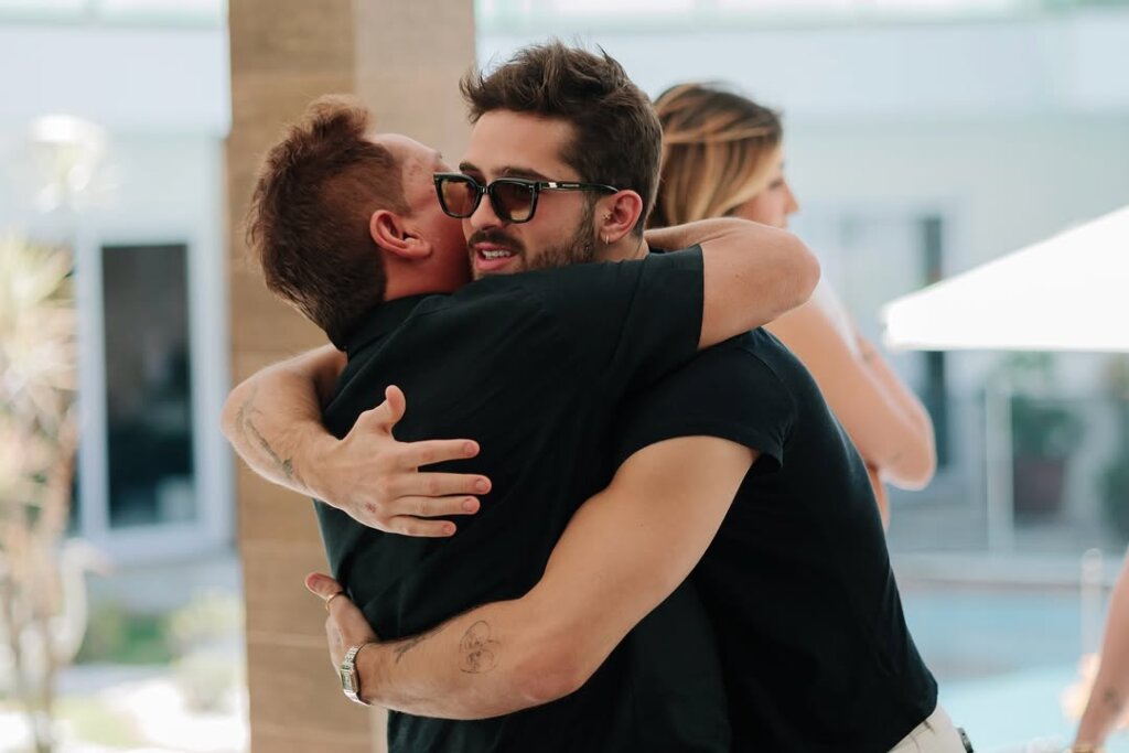 Babado! Leonardo Surpreende João Guilherme e Revela Se Toparia Cena de Nudez!