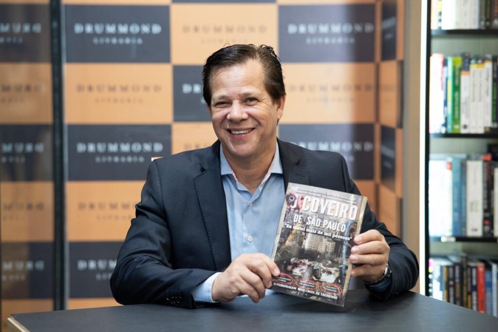 Justiceiro de Tremembé: Assassino de Mais de Mil Pessoas Ganha Livro Chocante!