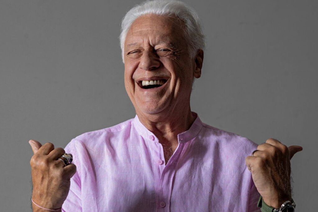 Antonio Fagundes estreia na direção com a própria peça e promete desvendar a ‘magia do teatro’