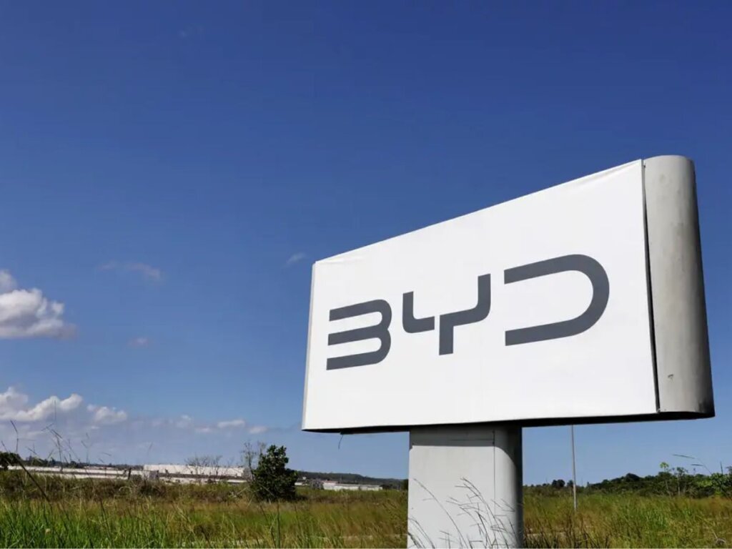 OMG! Filipe Bueno Voa Baixo no Novo BYD Sealion: De 0 a 100 em 4s!