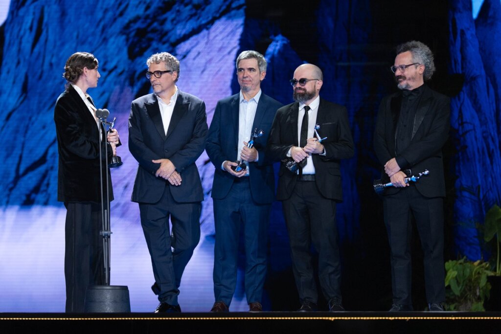 PLATINO É NOSSO! ‘O Agente Secreto’ Arrebenta e Leva Oito Troféus
