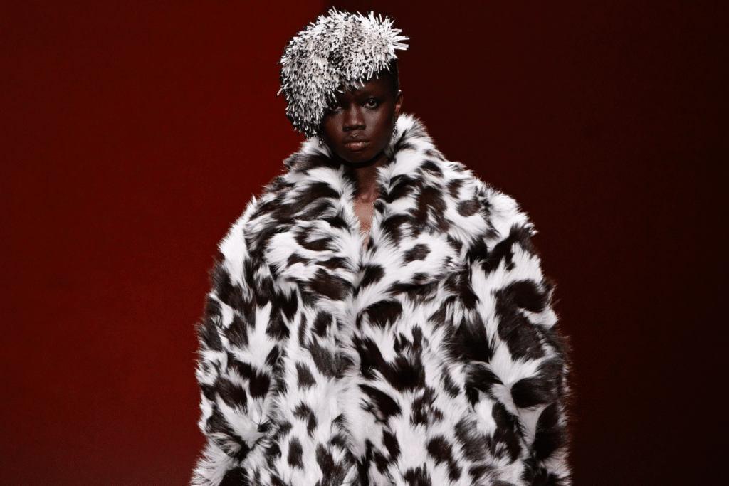Semana de Moda de Milão Faz Apelo: Adeus à Pele Animal em 2026!