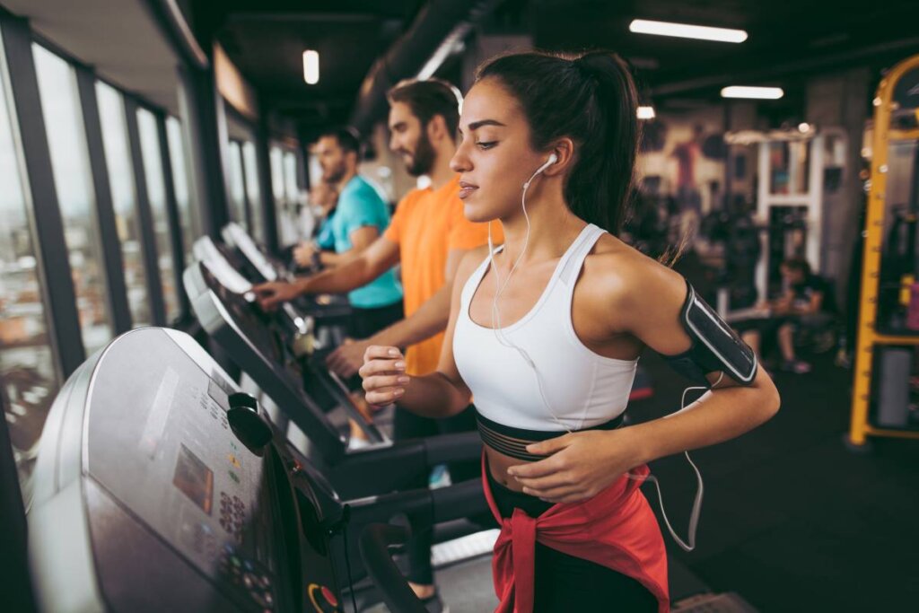 Academia Cheia Não É Desculpa: Adapte o Treino e Turbine os Resultados!