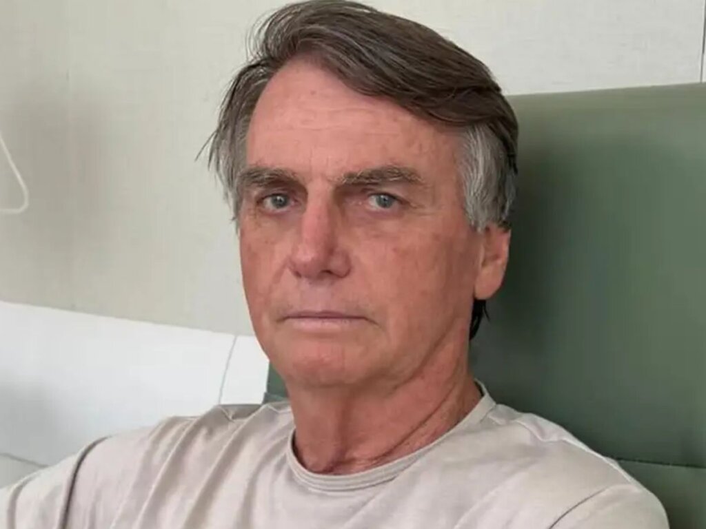 Bolsonaro Troca Prisão Domiciliar por Bloco Cirúrgico: Ombro Consertado!