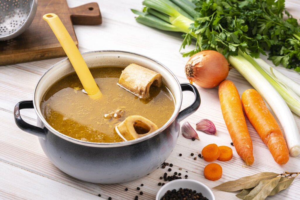 OMG! Chef de Cozinha Entrega Ouro: Peixe da Beckham e Caldo da Gwyneth São o Segredo da Boa Forma das Famosas!