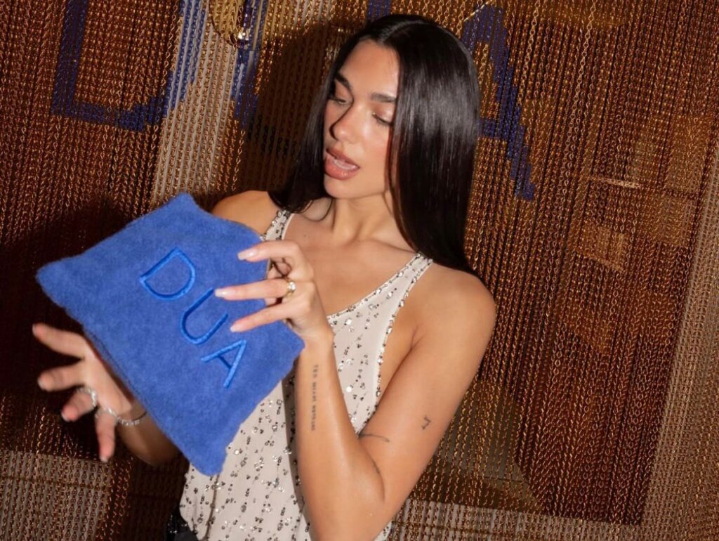 BABADO! Dua Lipa Choca a Web e Contrata Katy Perry Para o Sunny Hill Festival!