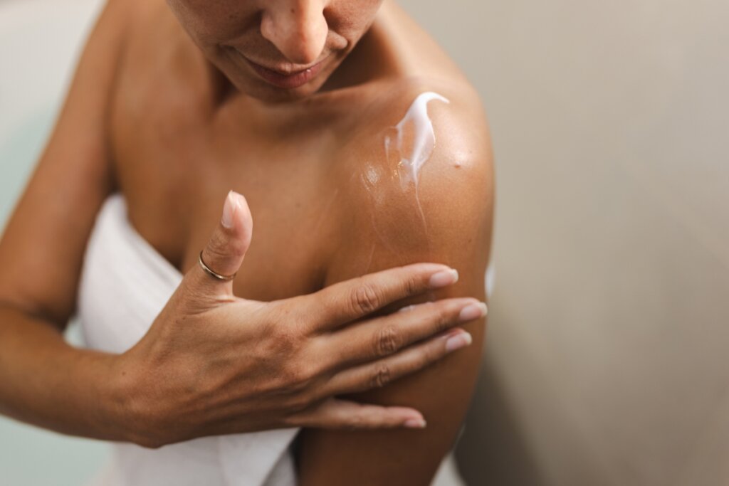 Pele de Pêssego no Inverno? Dermato Indica os 3 Ativos Essenciais!