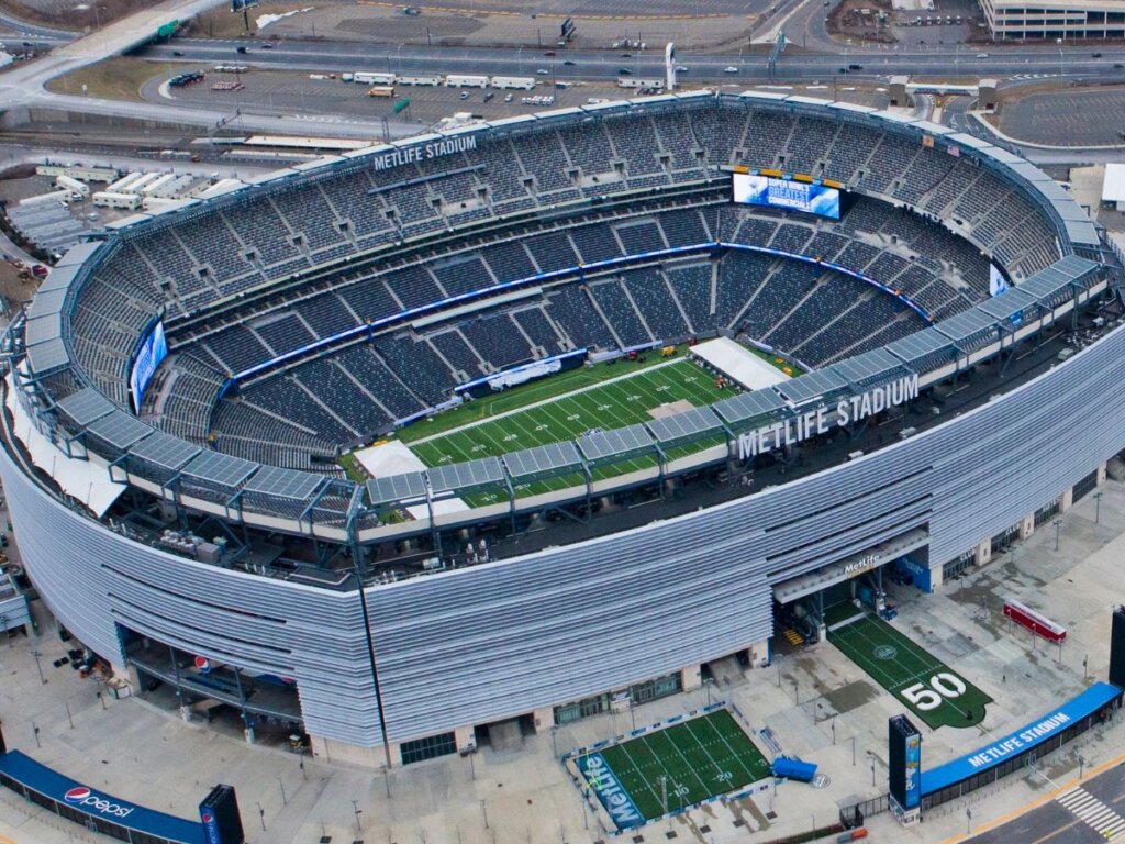 Gramado do MetLife: Um Problema Pré-Copa que Ninguém Pediu!