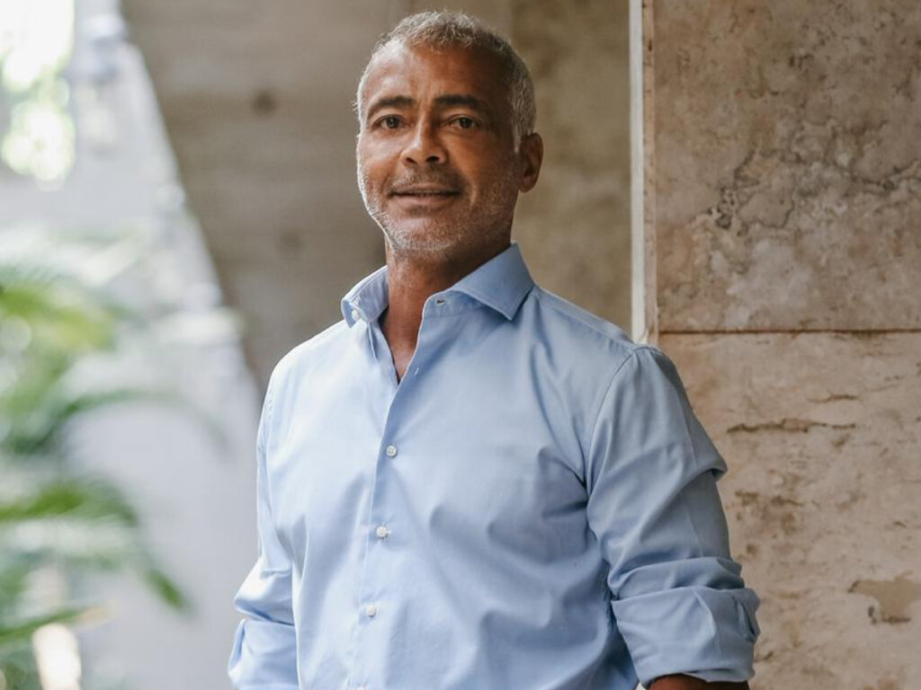 Romário Dribla a Polêmica e Abre Mão do Salário na Copa!