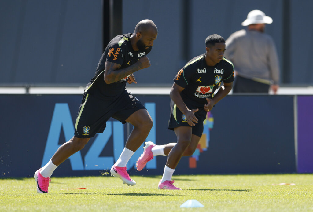 Ancelotti Apronta Mudança Radical: Paquetá Titular e Novo Esquema na Seleção!