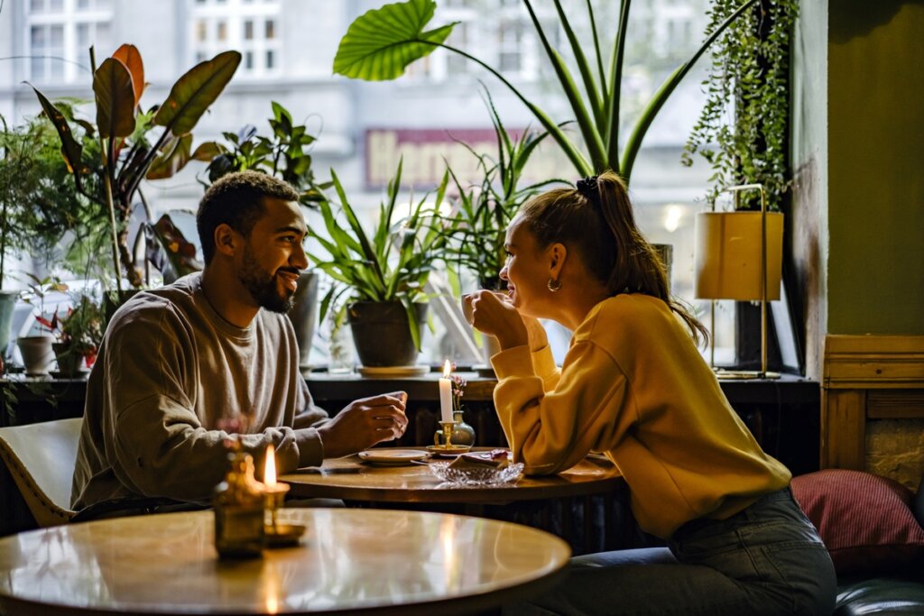 Date BOM ou Você CARREGOU Sozinha? A Verdade da Exaustão Feminina Pós-Encontro
