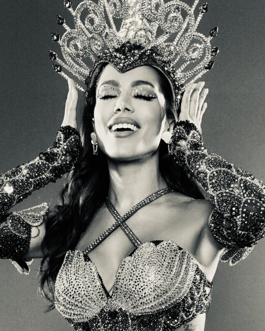 Anitta na Bica de Entrar para o ‘Billions Club’ do Spotify: Qual o Hit Secreto?