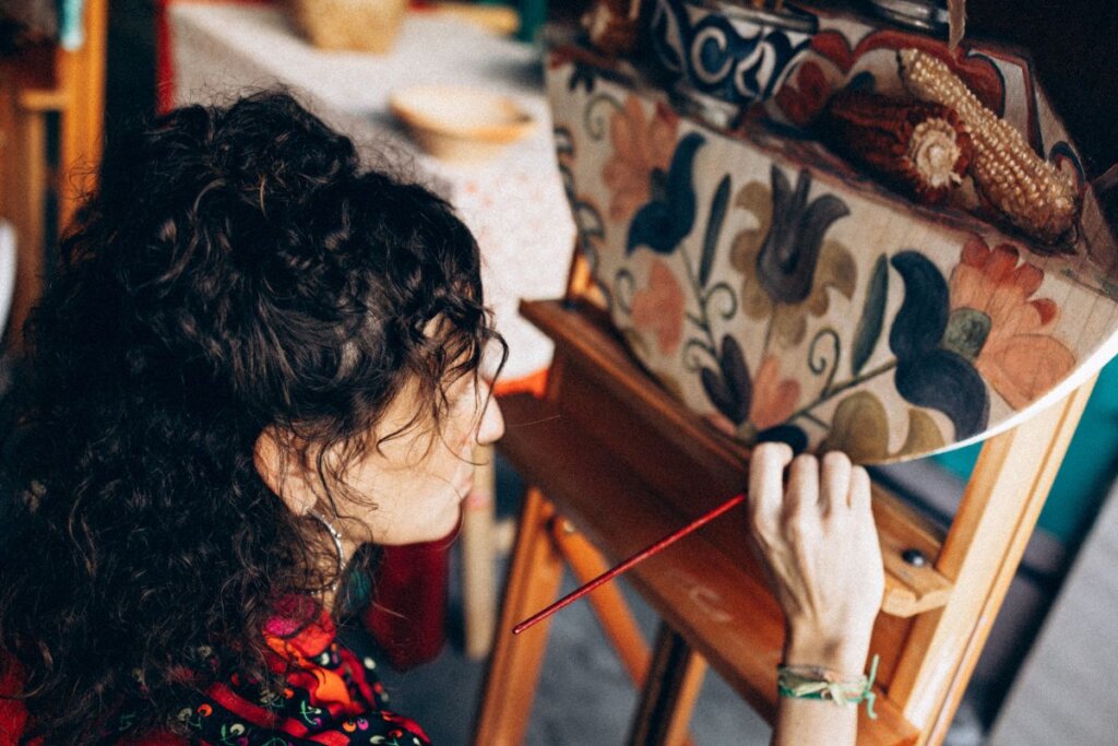 Farofa Indica: Ulrike Belloni Chega ao DF com Exposição Inédita e Entrada Franca!