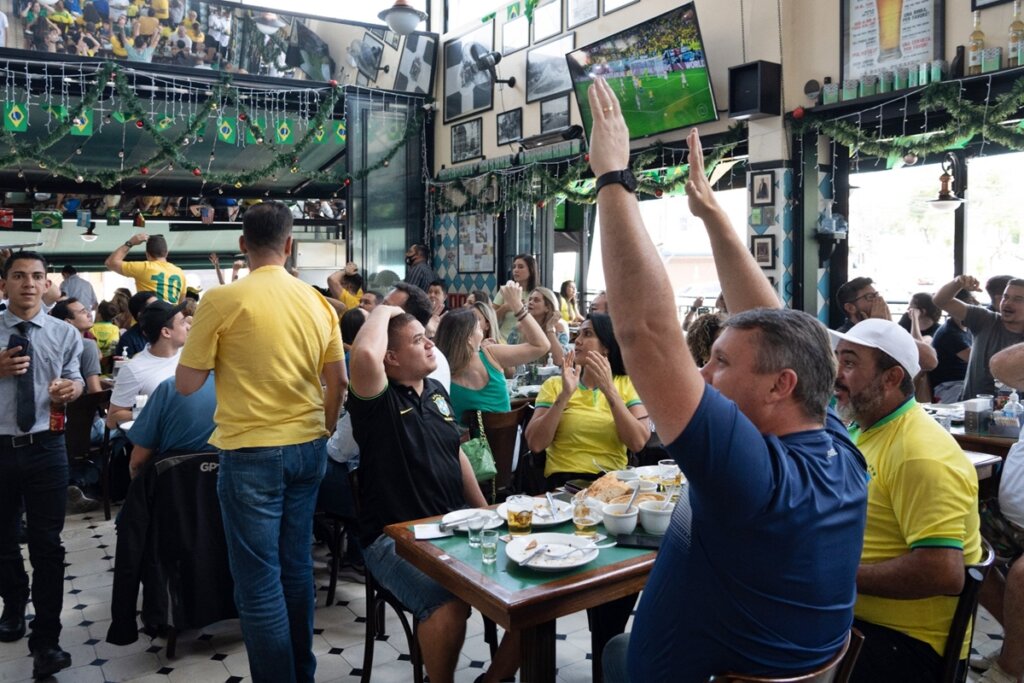 DF em Modo Canarinho: Farofa te mostra 6 Spots Imperdíveis para o Jogo do Brasil!