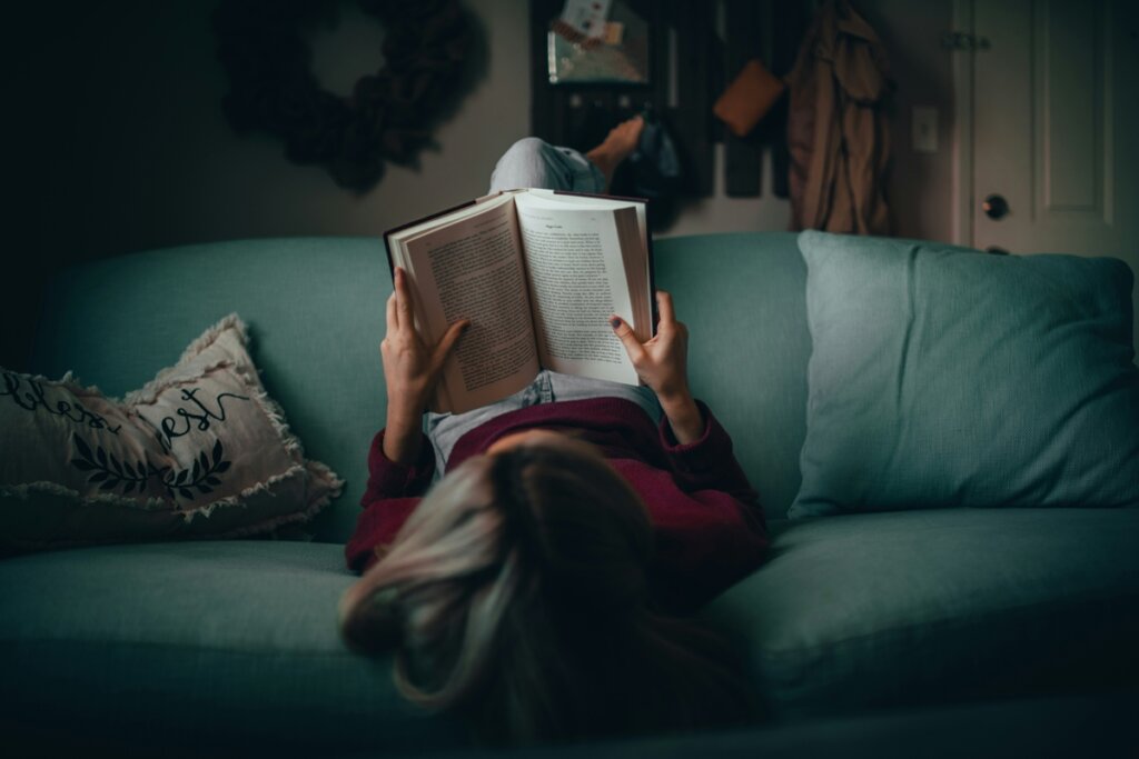Farofa Literária: Metrópoles Indica 15 Livros para Você Devorar em Junho!