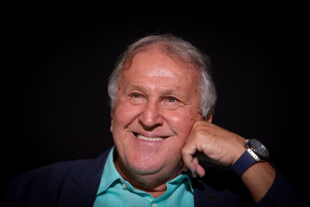 Zico Sem Papas na Língua: ‘Tá Fácil Marcar o Brasil!’ e Dá Puxão de Orelha em Neymar