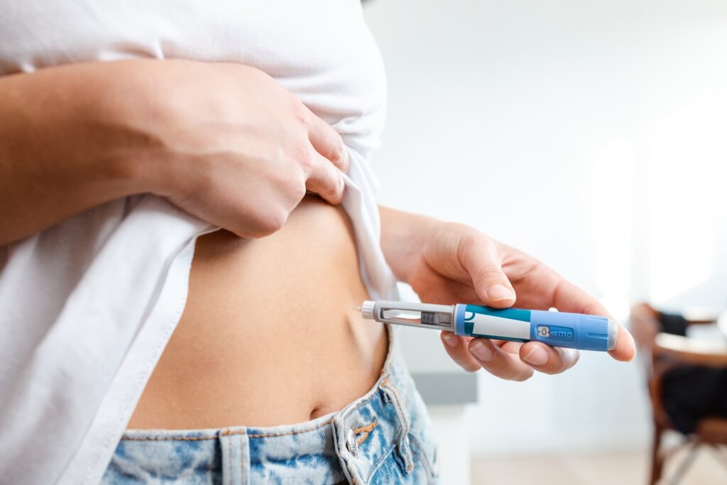 Ozempic: Parou de Tomar e o Peso Voltou? A Nutri do Metrópoles Desmascara o Efeito Rebote!