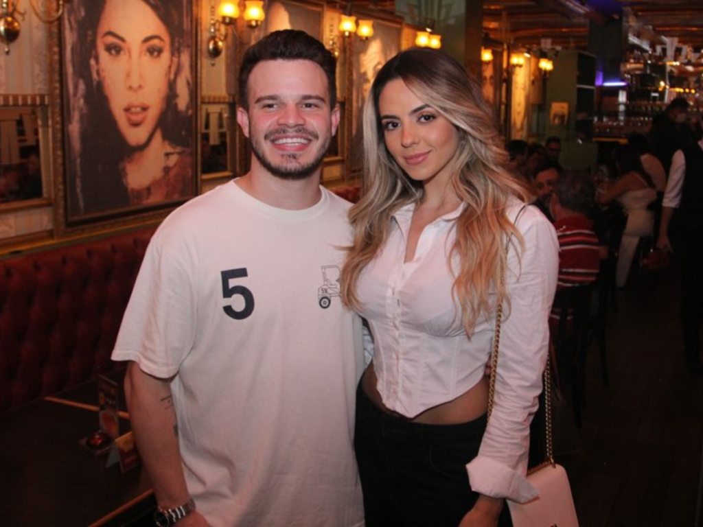 É MENINO! Matheus Fernandes e esposa revelam sexo do primeiro filho e emocionam com ‘Sempre foi você’