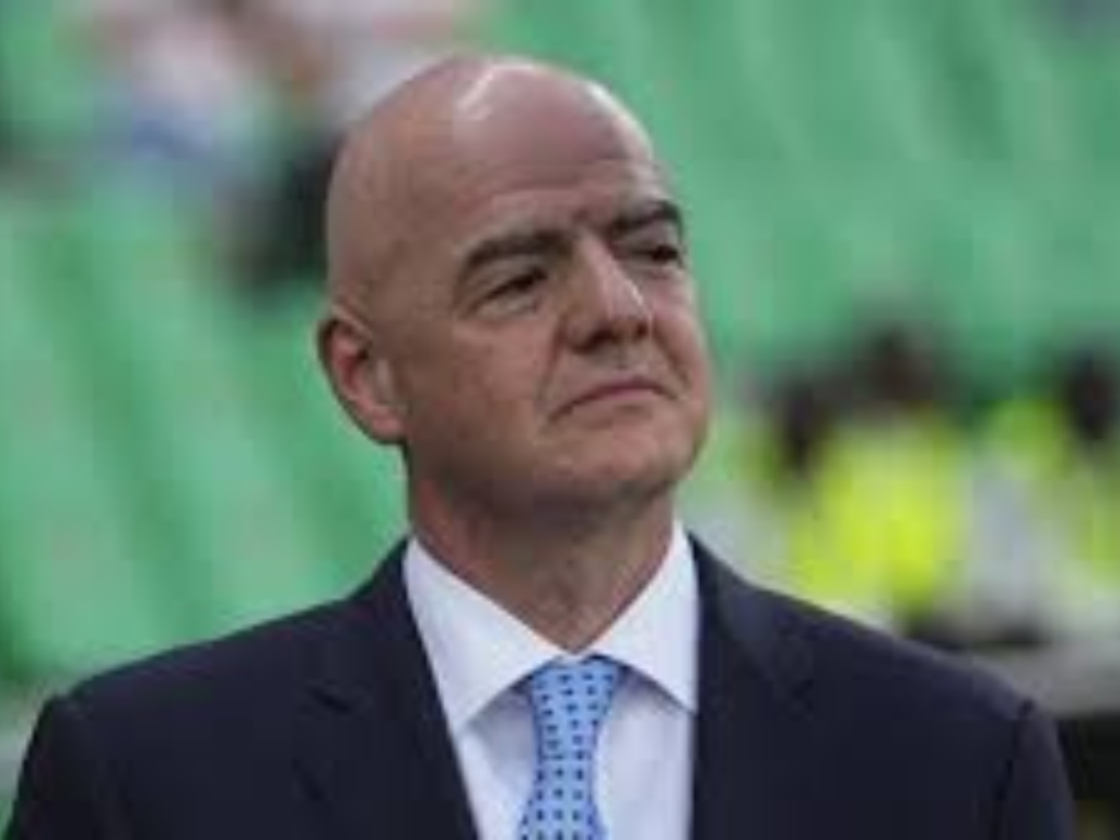 Eita! Trump Liga Pra FIFA e ‘Resgata’ Atacante dos EUA de Cartão Vermelho!