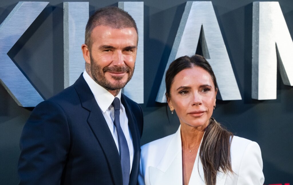 Que amor! Victoria e David Beckham celebram 27 anos de casamento!